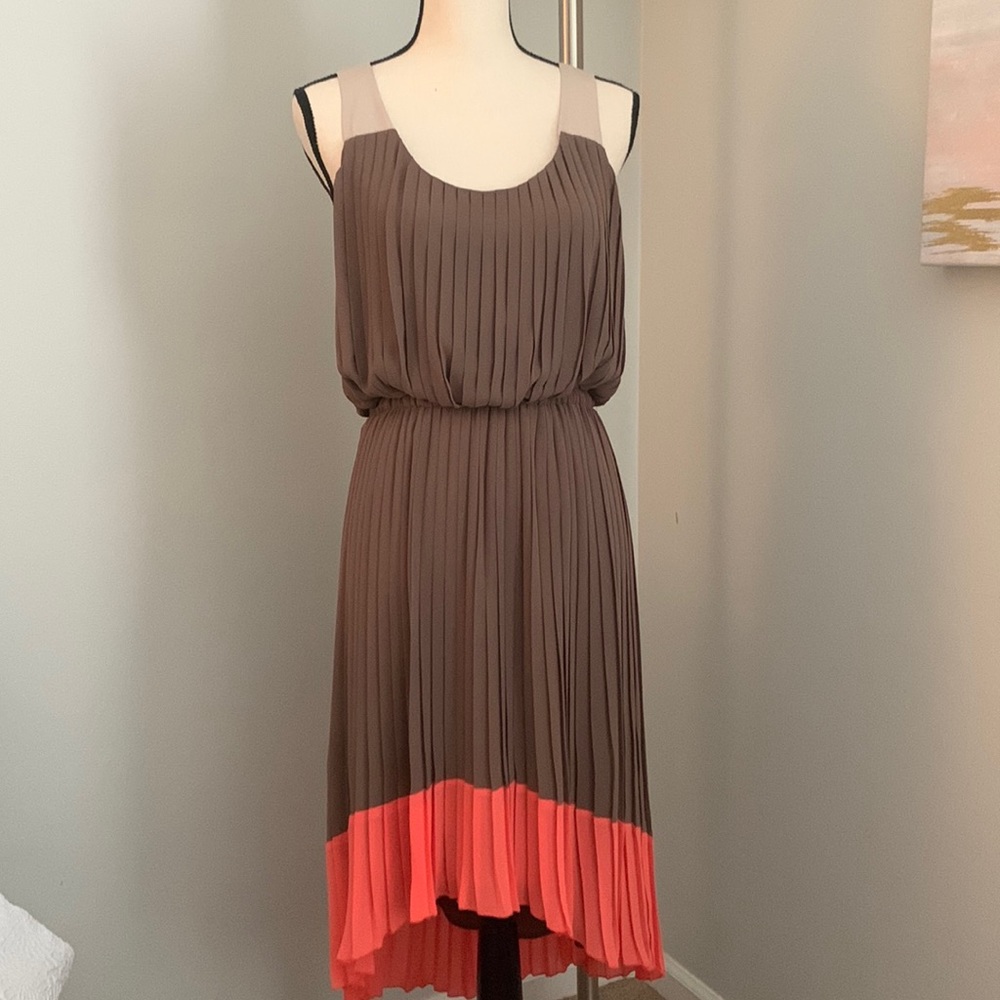 dress pleated